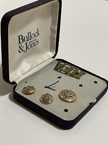 WW2 British Navy Issue RFA Royal Field Artillery Buttons Hat Pin Holder - Picture 2 of 6