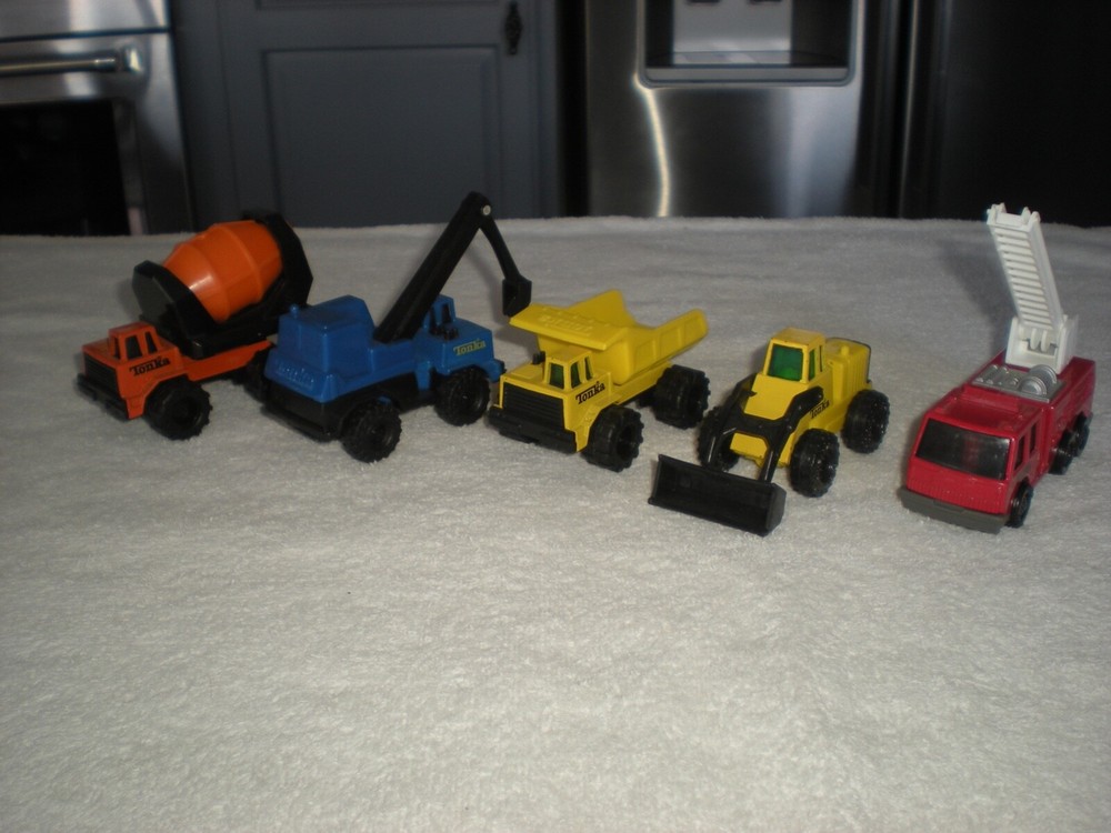 1992 Vintage Tonka Mini Construction Vehicles & Fire Engine Lot of 5