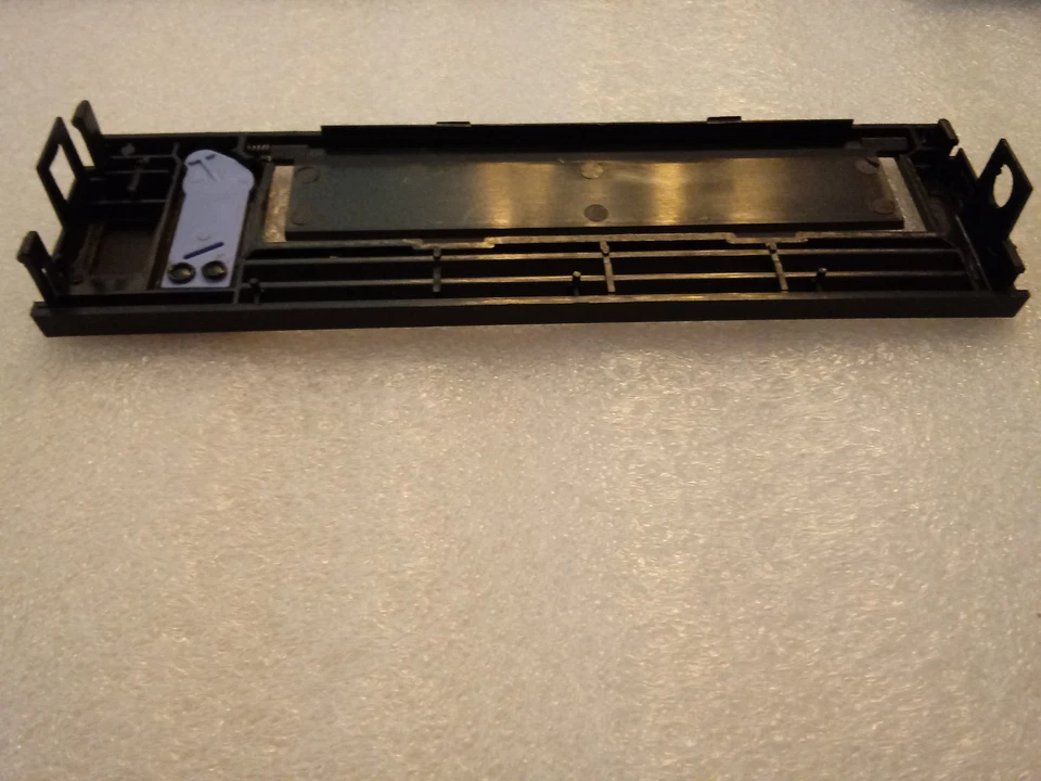 Front Bezel Face Plate for IBM LTO6 V2 Internal HH - Image 2 of 2