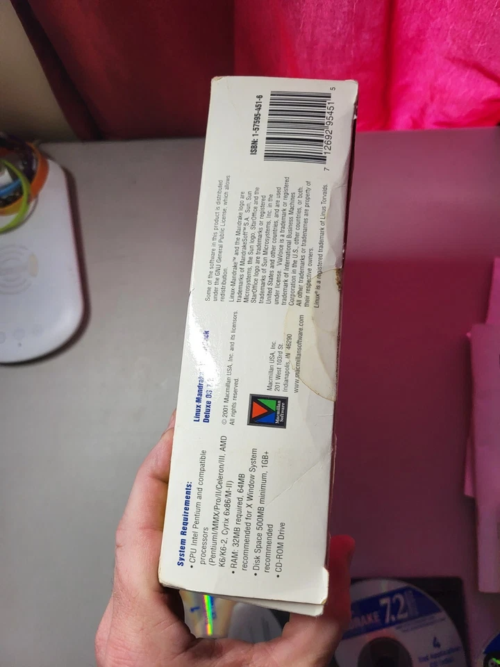 Linux Mandrake 7.2 Deluxe 2001 Operating System Software Big Box 7 CD'S Manuals - Image 3 of 4