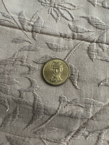 2010 P RARE ABRAHAM LINCOLN DOLLAR GOLD COIN 1861-1865  - Picture 1 of 4