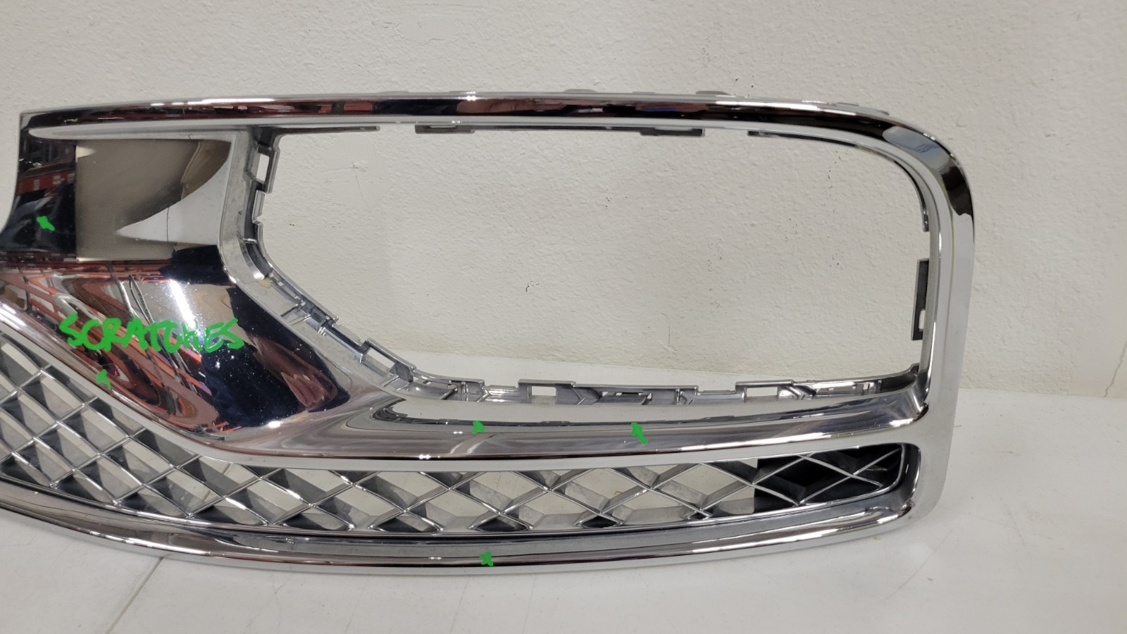 2020 2021 2022 BENTLEY FLYING SPUR LEFT SIDE BUMPER GRILLE OEM 3SE 807 683A
