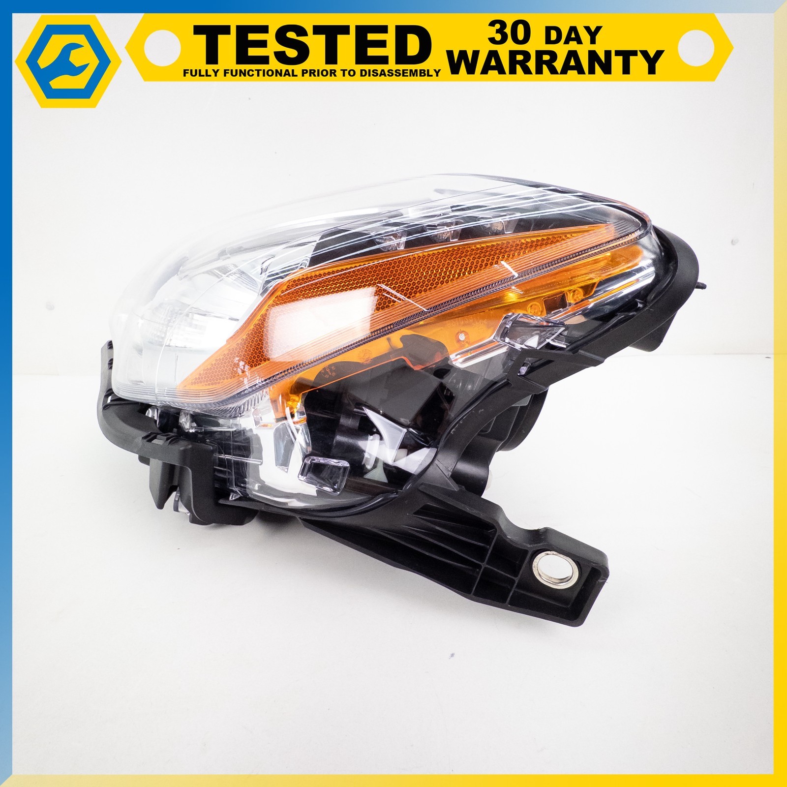 Maserati Quattroporte 2014-2017 Front Left Headlight