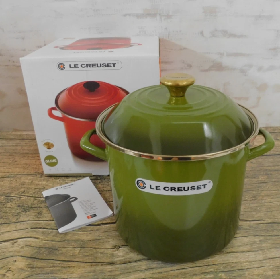 Le Creuset Enameled Steel 10-Quart Stockpot in Olive - New