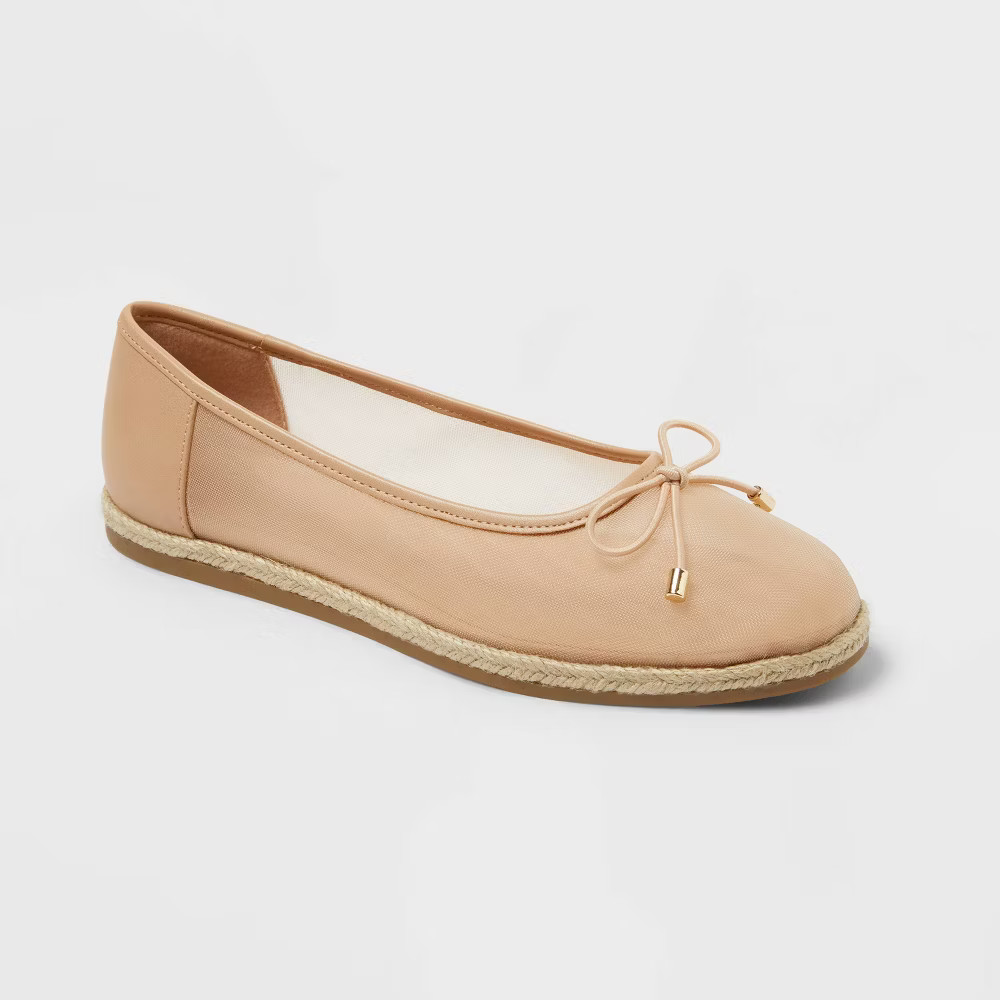 Women s Amara Flats with Memory Foam Insole - A New Day Beige 3090₽