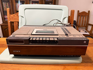 Sony Betamax Beta Video Cassette Recorder VCR 2-Head BetaScan SL-5400