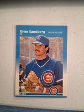 1997 Fleer Ryne Sandberg #11 Decade of Excellence 1987-1997 Insert Cubs HOF