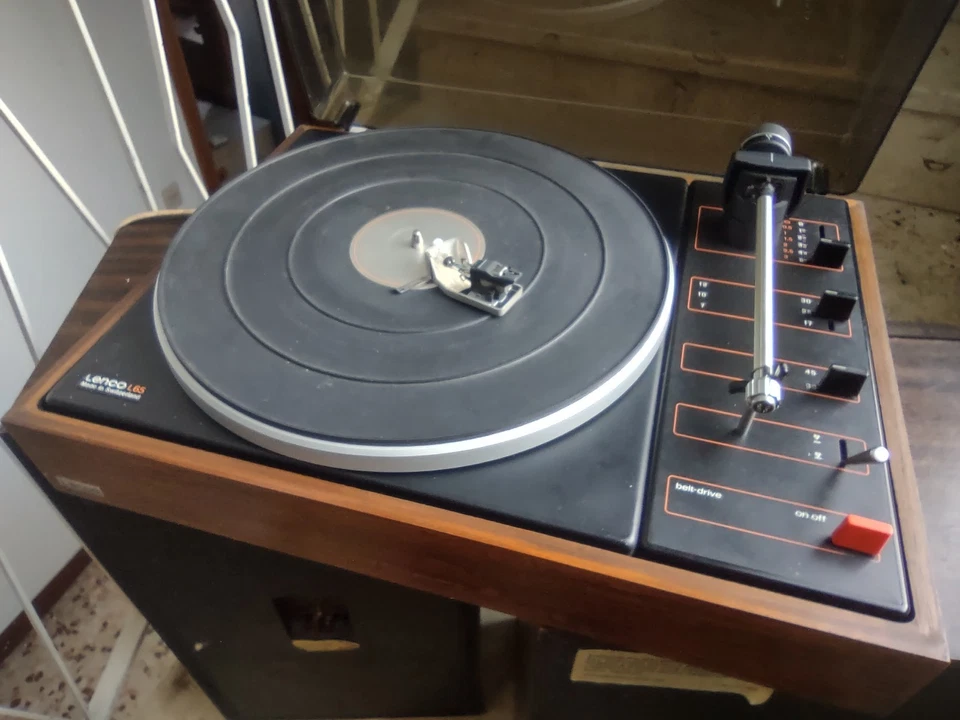 GIRADISCHI LENCO mod. L 65 RARO FUNZIONANTE RARO............................... Foto 2 de 4