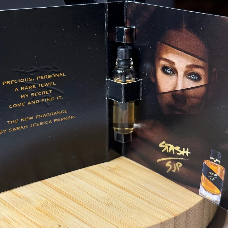 Sarah Jessica Parker Stash SJP Eau de Parfum Elixir Muestra Frasco 1,5 ml Foto 2 de 4
