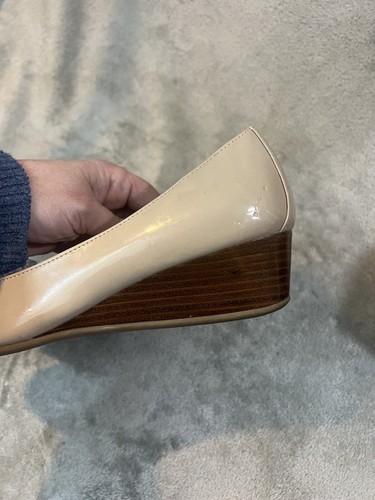 KELLY & KATIE Women's Size 8.5 M Nude Patent Low Wedge Ballet Flats Modest - Picture 10 of 10
