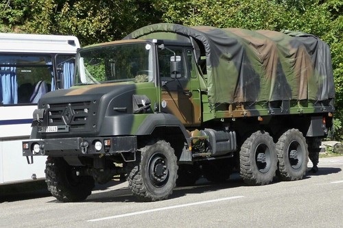 1/72 camion francese dopoguerra Renault GBC 180. Resina dipinta. 3300 modelli in offerta - Foto 2 di 12