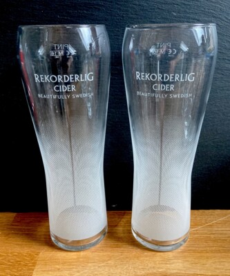 2 x neue atemberaubende hohe REKORDERLIG SCHWEDISCHE CIDER Pint Brille - Home Bar - Pub