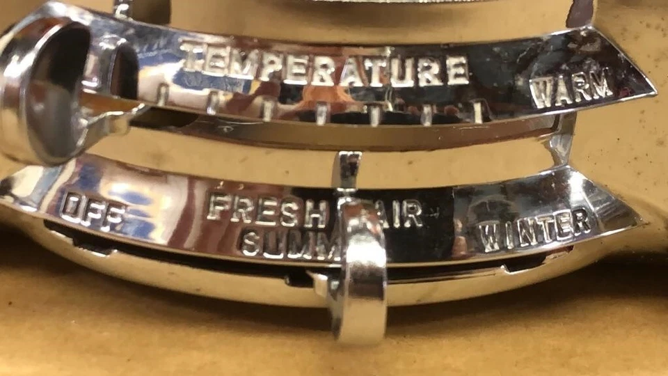 Chrysler New Yorker 1949-1953 control de clima Foto 2 de 4