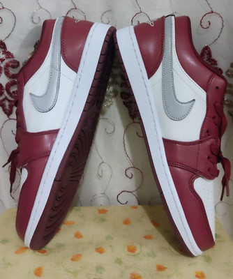 Original NIKE AIR JORDAN 1 LOW BORDEAUX BRAND NEW Sz 11 Mens Red Vietnam Comfort