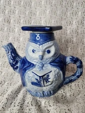 Rare Vintage Delft Blauw Owl Teacher Teapot Hand painted Holland 541