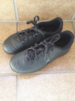 Nike Jr. Tiempo Legend 10 Academy (Youth) MG Boot