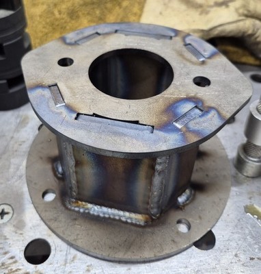 Predator 670 to SAE AA hydraulic pump adapter 
