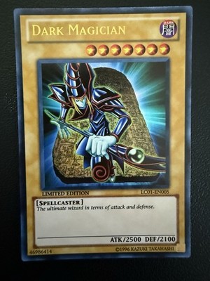 Yu-Gi-Oh! TCG Dark Magician LC01-EN005 Ultra Rare Spellcaster ATK 2500 DEF 2100