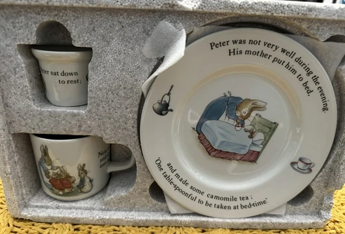 Vintage Peter Rabbit / Beatrix Potter 4 Piece Nursery Set By Wedgwood England ❤️