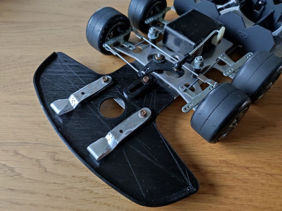 Vintage Tamiya Tyrrell P34 Six Wheeler 1/10 RC car 58003 Vintage Tamiya Tyrrell P34 Six Wheeler 1/10 RC car 58003