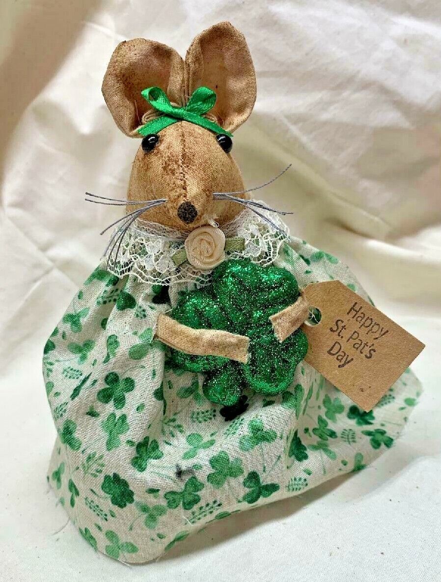 Mouse/St. Patrick's Day/Primitive/Farmhouse/Christmas/Grunged