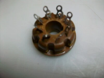NOS CINCH 8 PIN OCTAL TUBE SOCKET AND MOUNTING RING