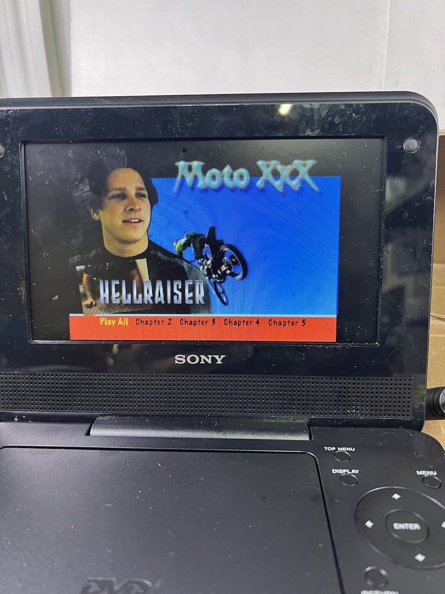 Sony DVP-FX750 Portable DVD Player with Screen (7