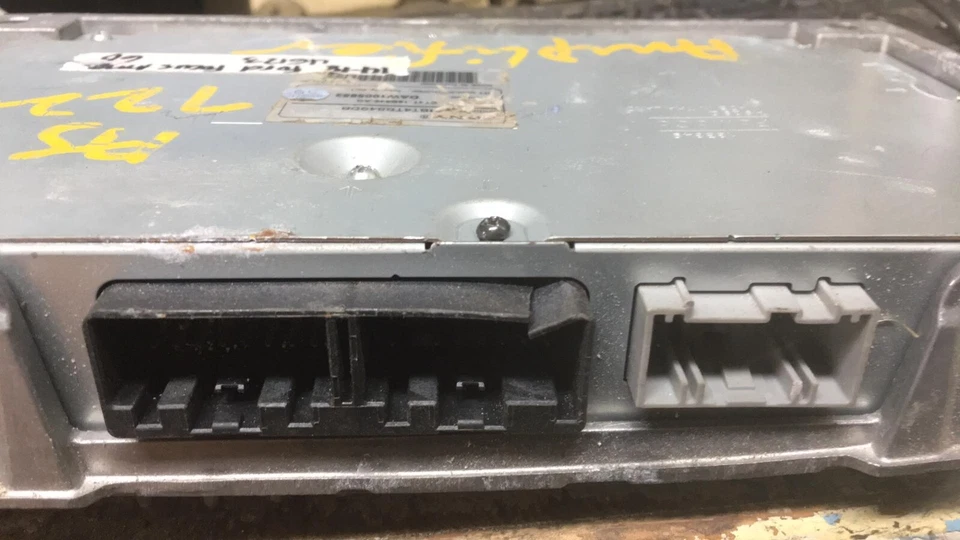 CT4T-18B849-AG Ford Focus 2014-2018 módulo de control amplificador Foto 2 de 4