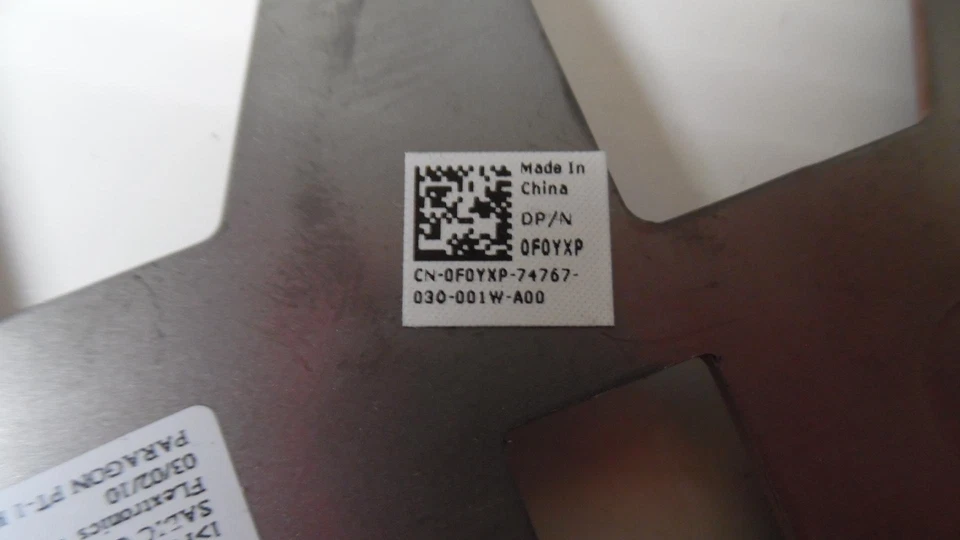 Alienware genuino M15x 15,6 pulgadas Chasis reposamanos medio - 0F0YXP Foto 3 de 3