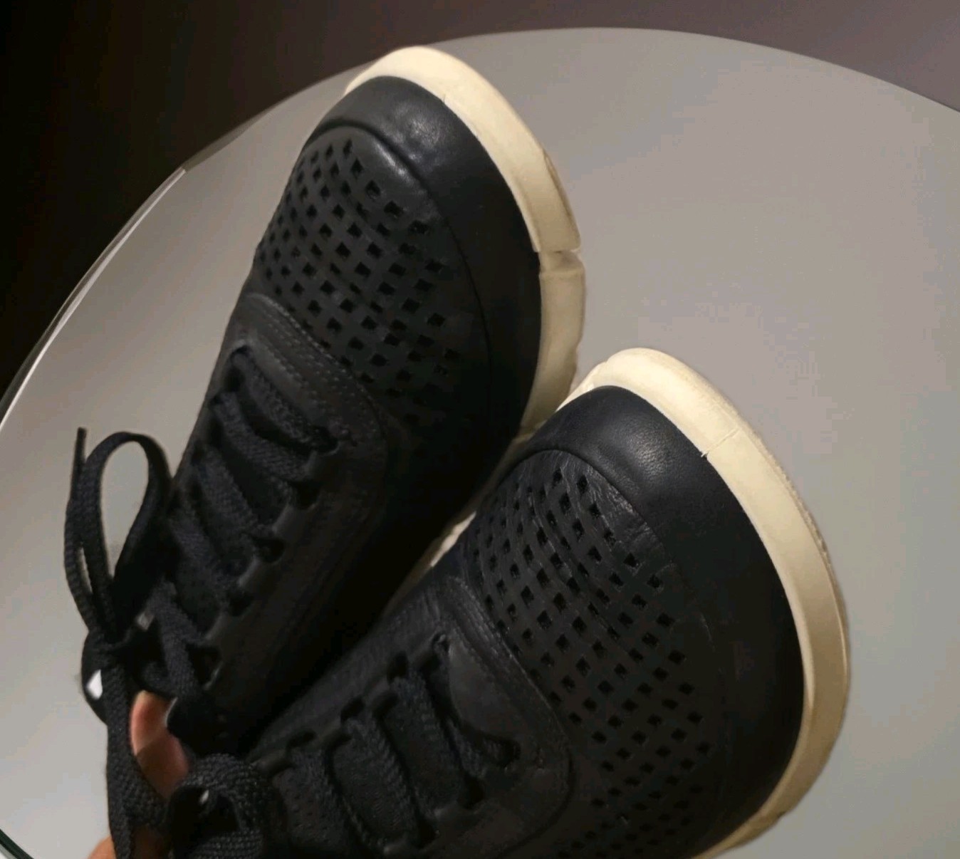 ECCO Danish Design Fashion Sneakers Shoes Sz. 9 Men's Perforated  Black Leather.