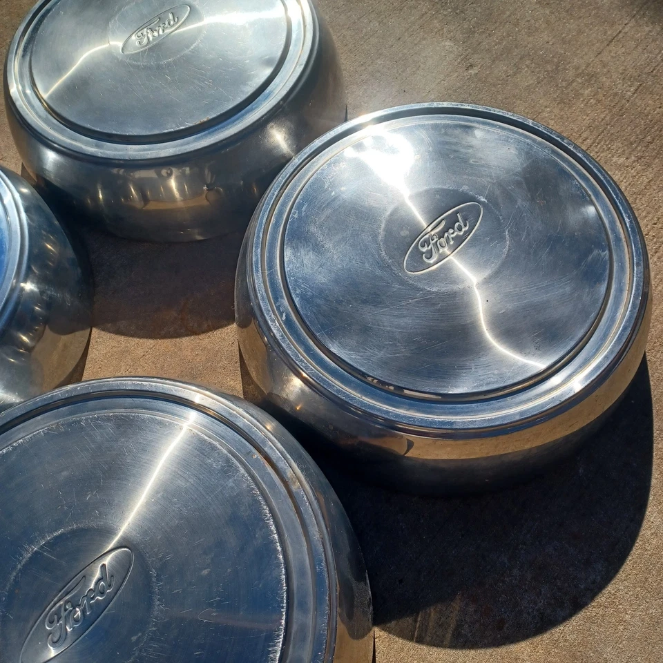 Ford Econoline E250 E350 16" Juego de 4 tapas de plato para perros, 1992-2007 p/n F2UA-1130UA S2 Foto 4 de 4