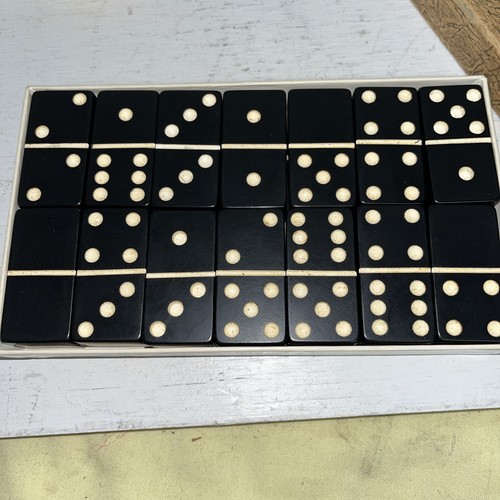 Vintage Catalin Dominoes By Cardinal (Black Bakelite Dominoes) No 540 With Box