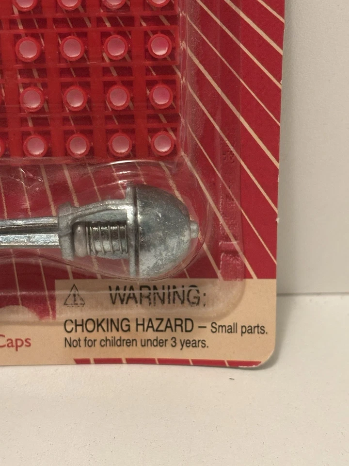 Tapas de metal fundido a presión Schylling vintage tapa bomba 48 disparos ¡NUEVO SELLADO! Ver descripción Foto 3 de 3