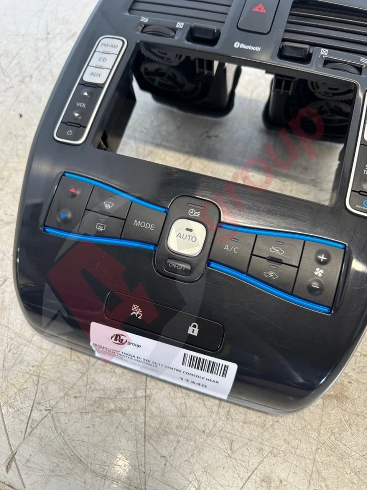NISSAN LEAF TEKNA EV ZE0 12-17 CENTRE CONSOLE HEAD UNIT TRIM HEATER CONTROLS - Image 3 of 4