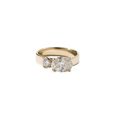 Oval Cut 1.85 Ct Lab Grown Diamond Engagement Ring 18K Yellow Gold IGI