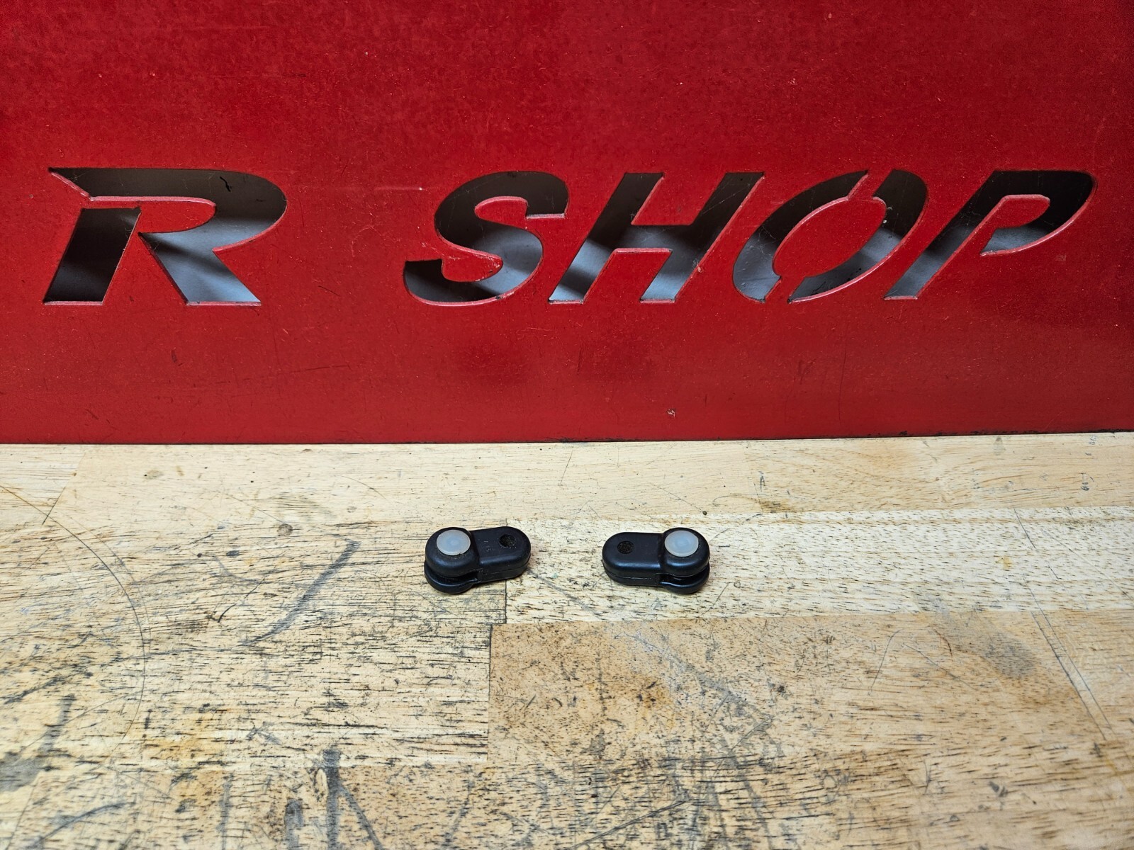 Qty 2 TailLight Rubber Hanger Mounts for Honda 198186 ATC 250R 198486