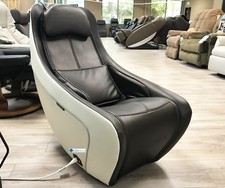 Synca CirC Premium Compact Massage Chair with Soothing Heat