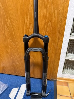 29'' 27.5'' Federgabel FOX 32 Float Rhythm Grip, Remote PTU, Boost QR15x110, 100mm