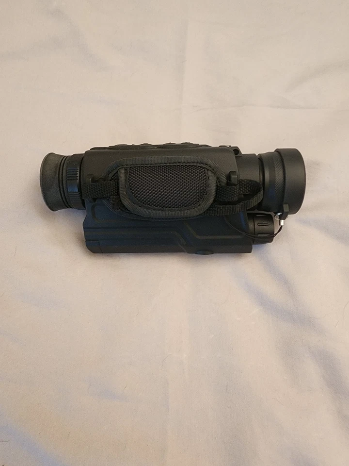 Monocular digital de visión nocturna Bushnell Equinox X650 5X32 mm con iluminador EX650 Foto 2 de 4