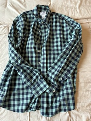 L.L. Bean Men's Medium Green Checkered Button Up Shirt Traditional Fit