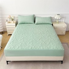 Waterproof Mattress Protector Soft and Breathable Quilted Mattress Cover