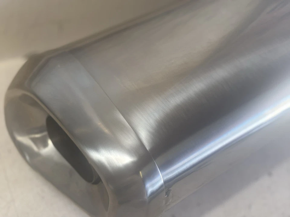 Silenciador Kawasaki ZX-10 2024, COMO NUEVO. CERO MILLAS Foto 2 de 3