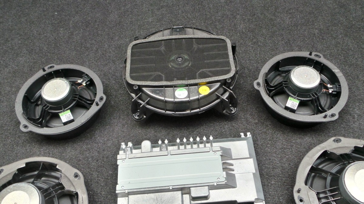Audi A3 8V Sedan Facelift Bang Olufsen B&O Sound System Amplifier
