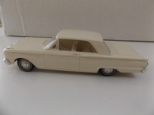 Amt 1963 Ford Fairlane 2-dr. H.t. Creme Tan Promo Model Car Amt 1963 Ford Fairlane 2-dr. H.t. Creme Tan Promo Model Car