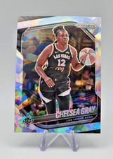 2025 Panini Prizm WNBA - Chelsea Gray Cracked Ice #111 Las Vegas Aces