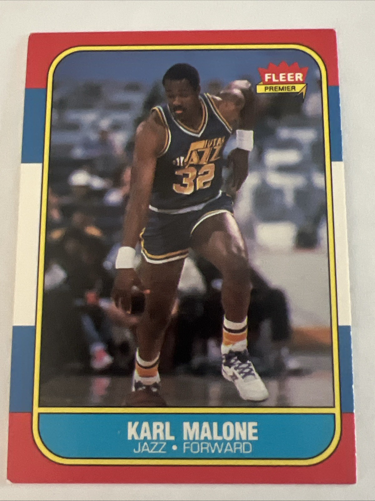 1986-87 Fleer Basketball Card Karl Malone #68 RC Rookie Card Utah Jazz EX-MT