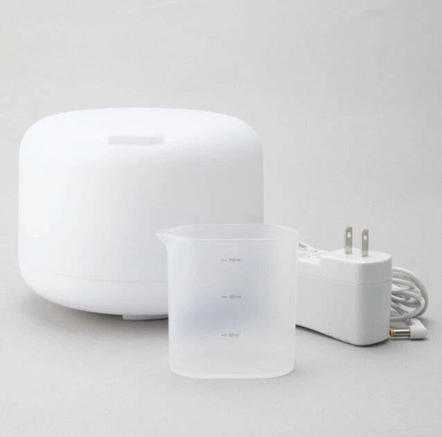  Muji Ultrasonic Aroma Moisture Diffuser Diameter168  x Height 121mm LED Light - Image 4 of 4