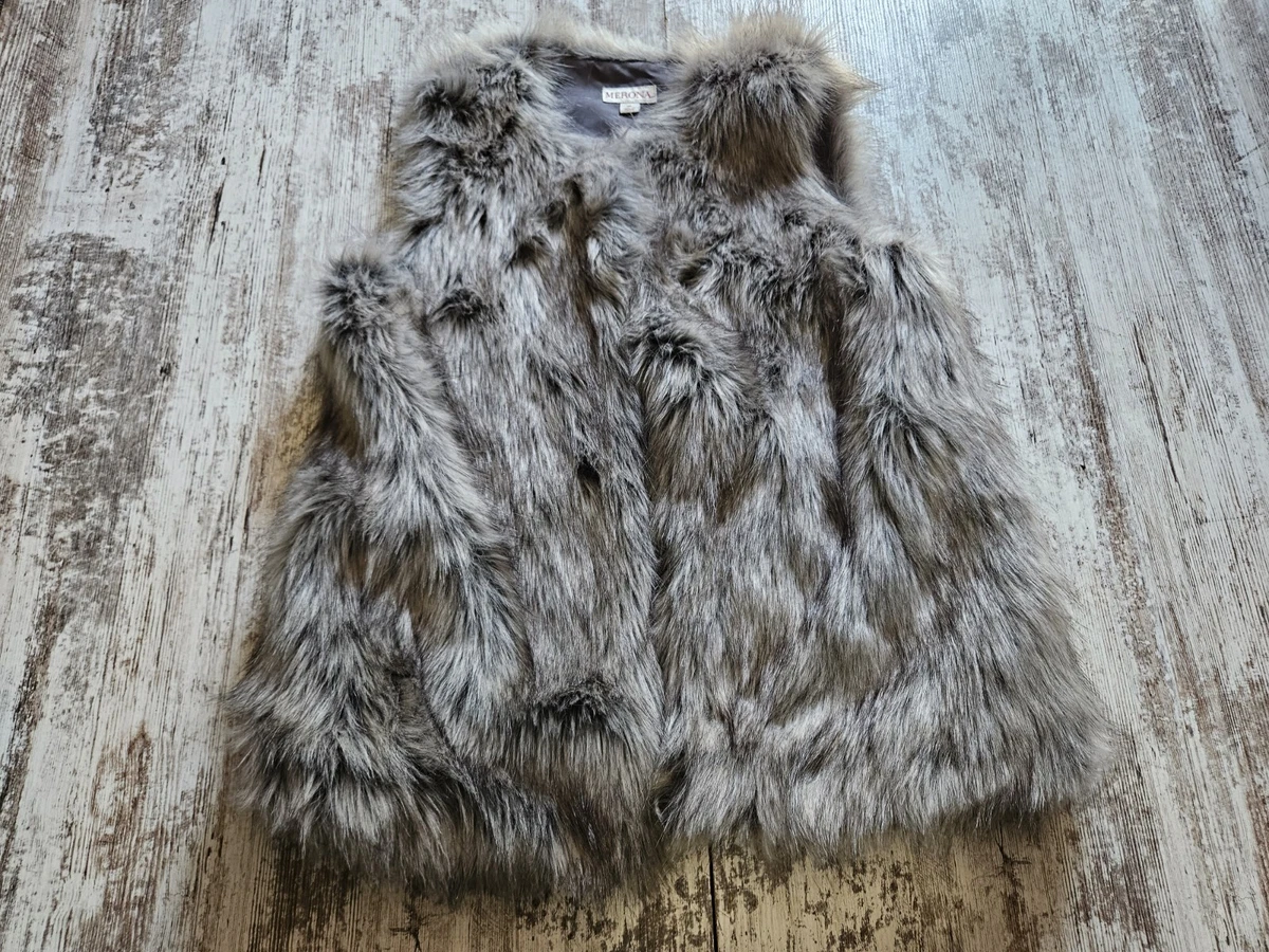 Merona Women s Grey Open Front Faux Fur Vest Sleeveless Size M