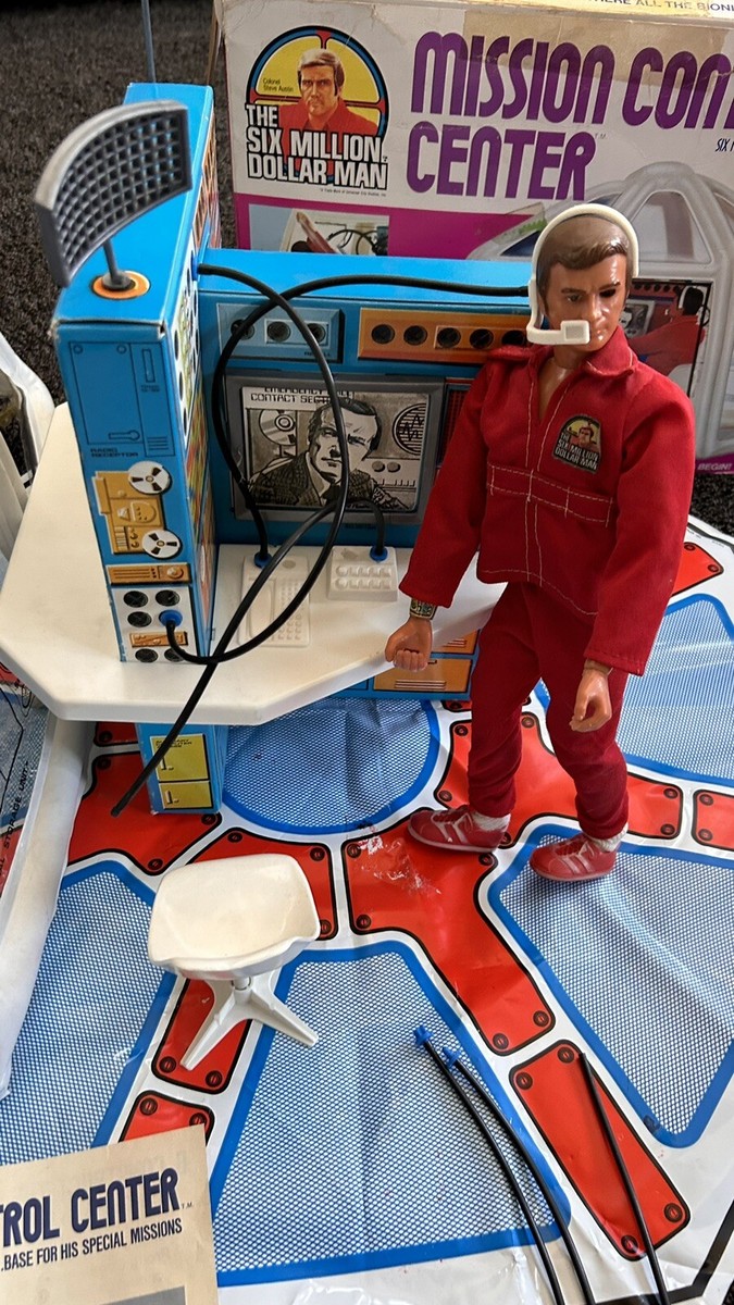 1973 Six Million Dollar Man Mission Control Center Playset w/ Box