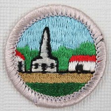 Citizenship in the Community (Silver) Current Plastic Back Merit Badge [MB-123]